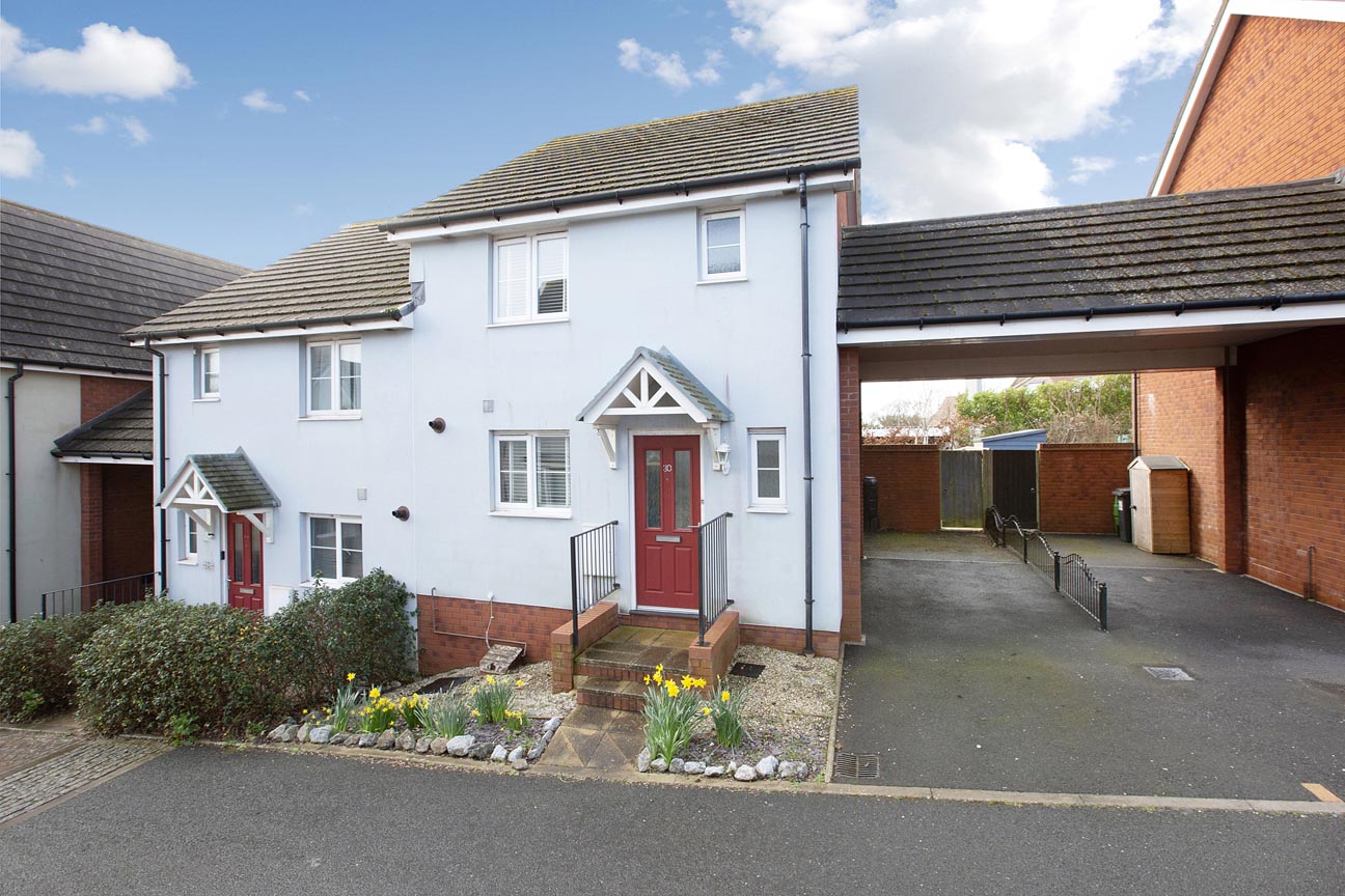 Triumph Place, Teignmouth, TQ14