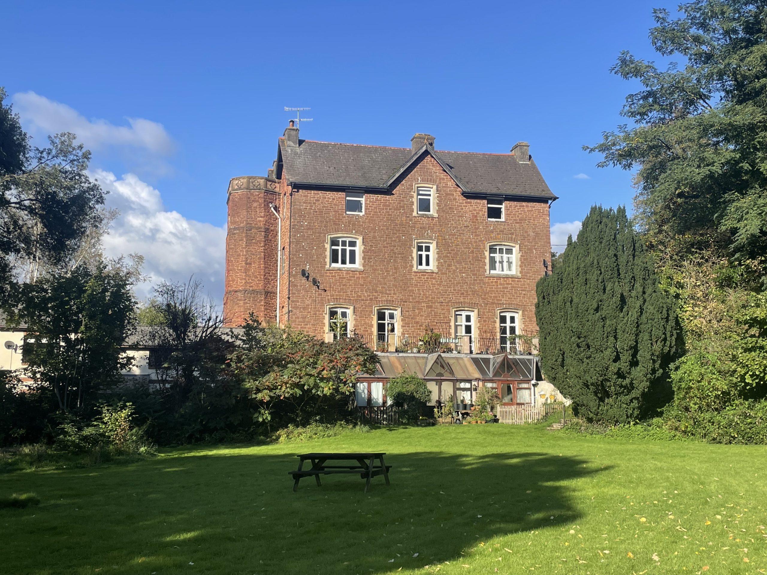 Shaldon Road, Combeinteignhead, TQ12