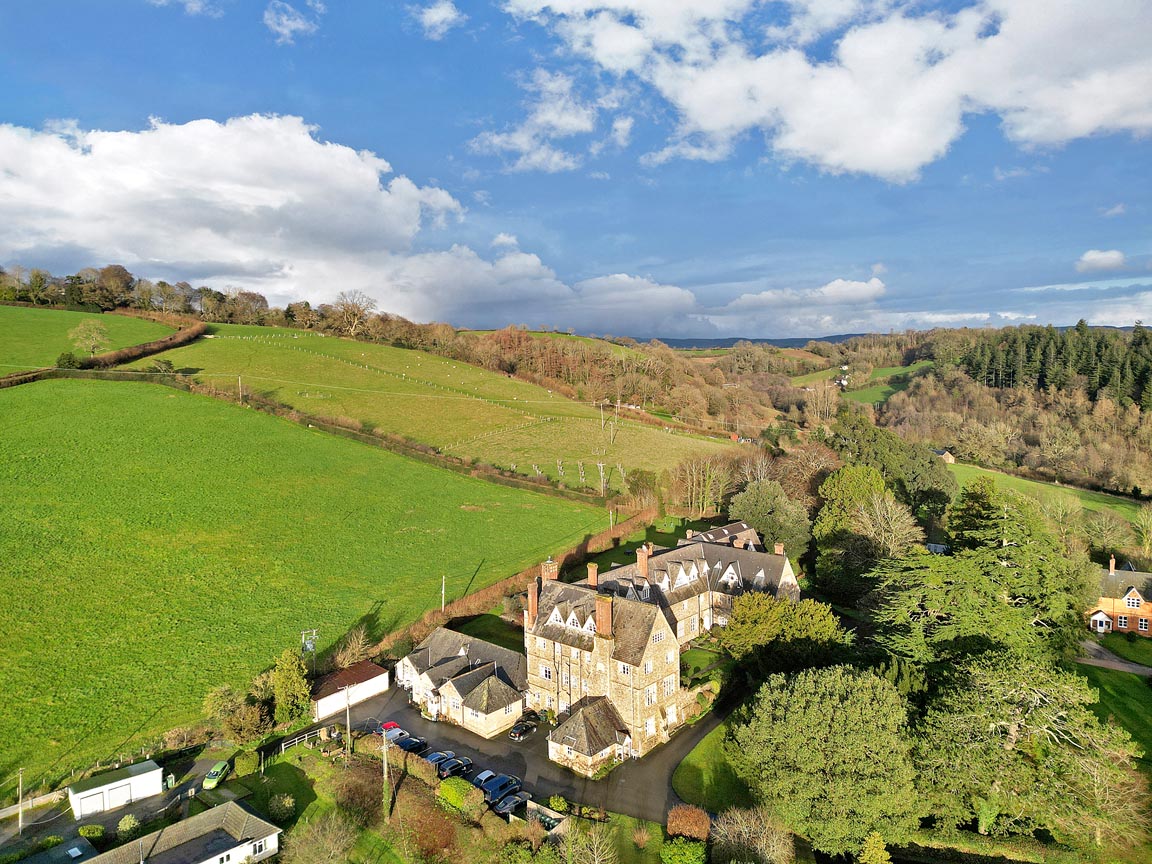 Devon House, Devon House Drive, TQ13